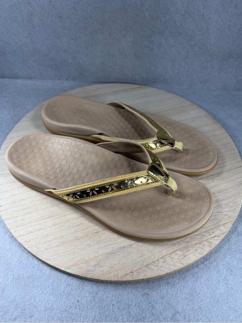 Vionic Tan Footbed Sandals with Gold Metallic Straps